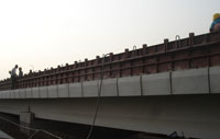 我公司生产的防撞护栏模板用于北京京良路改建工程
